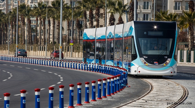 İzmir'de TYT ve AYT sınavlarına girecek öğrencilere toplu ulaşım desteği!