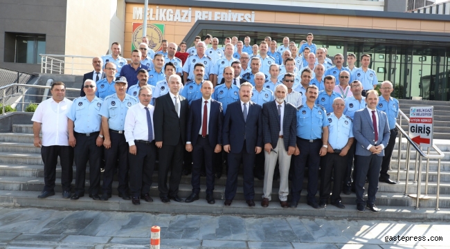 Kayseri Melikgazi Belediyesi Zabıtası Pandemi Sürecinde Karakol Yerine Sahada Hizmete Devam Ediyor!
