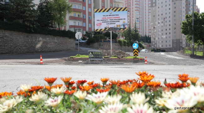 Kayseri Talas Belediyesi Cadde ve Sokakları Yenilemeye Devam Ediyor!