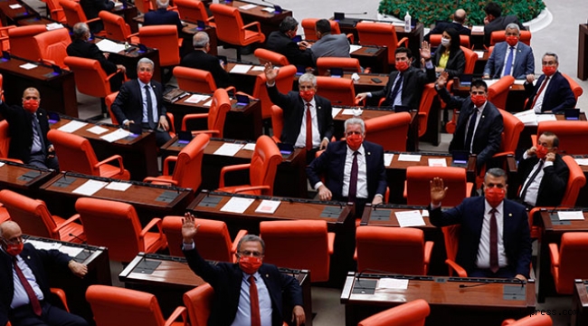 TBMM Genel Kurulu'nda 'maskeli' oturum