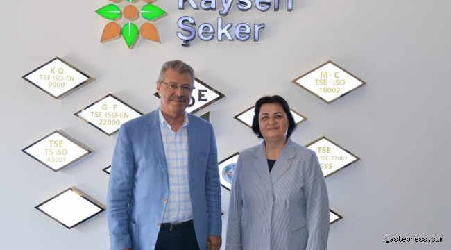 Batı Trakya Türklerinin Efsane Lideri Dr. Sadık Ahmet'in Eşinden Başkan Akay'a Ziyaret!