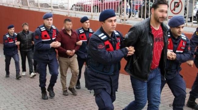 El Nusra davasında Suriyeli kardeşlere 6'şar yıl 3'er ay hapis!