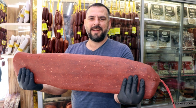 Gurbetçiler gelmeye başladı, pastırma satışları arttı!