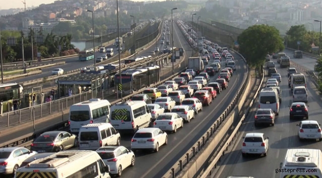 Haliç'te trafik yoğunluğu!