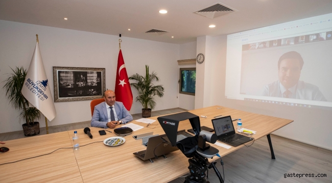 İzmir Büyükşehir Belediye Başkanı Tunç Soyer'den sosyal demokrat belediyecilik vurgusu!