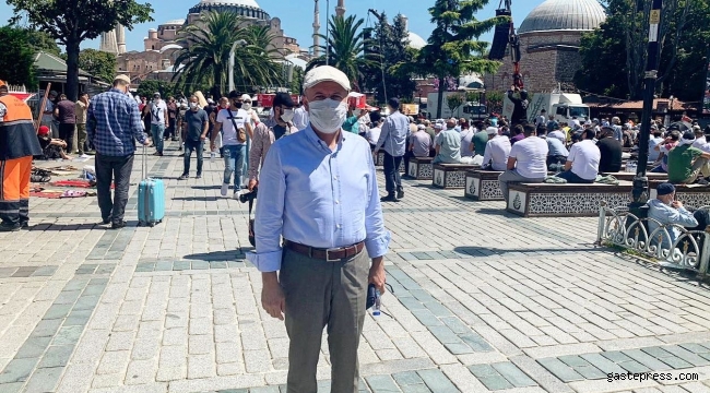 Kayseri Kocasinan Belediye Başkanı Ahmet Çolakbayrakdar,Ayasofya'da Kılınan İlk Cuma Namazına Katıldı!