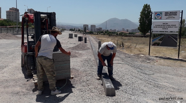 Kayseri Melikgazi'de Başkan Palancıoğlu Kanal Boyundaki Yol Çalışması İçin Uyardı!