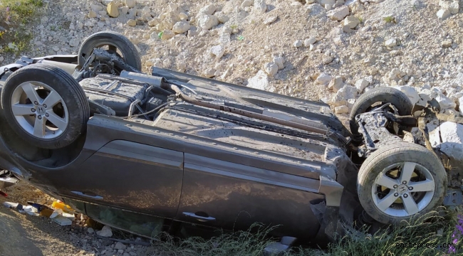 Takla atan otomobilin sürücüsü yaralandı!