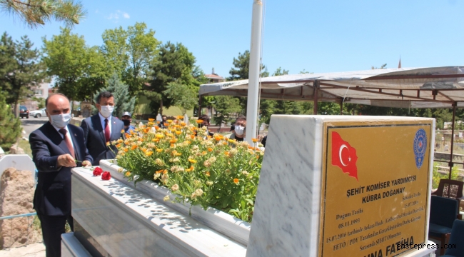 Vali Günaydın, 15 Temmuz şehitlerinin kabirlerini ziyaret etti!