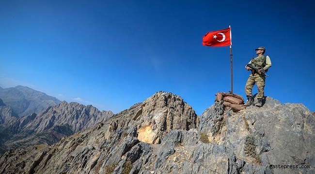 Ağrı Doğubayazıt'ta PKK'lı teröristlerle çıkan çatışmada 2 askerimiz şehit oldu!