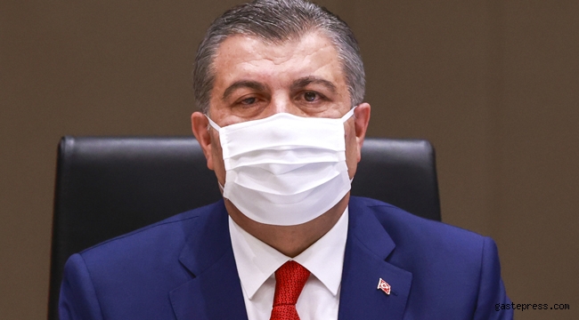 Bakan Koca: "Birinci dalga sahillere indi tatilde dikkatli olalım!" dedi.