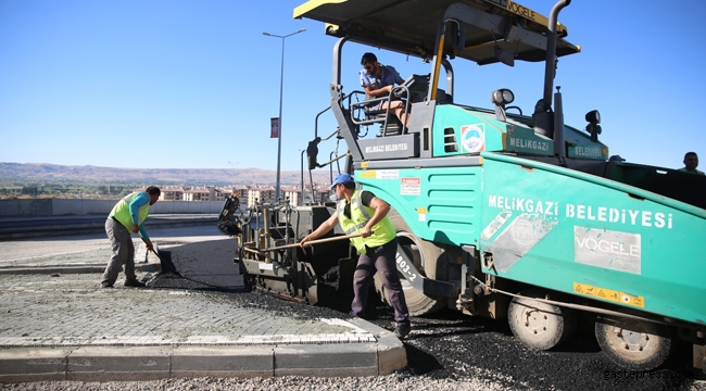 Kayseri Melikgazi'de Asfalt Çalışmaları Aralıksız Sürüyor!