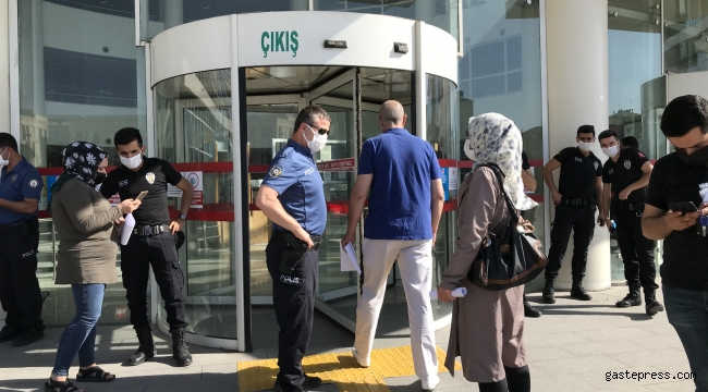 Kayseri Adliyesi'ne HES kodu olmayanlar alınmadı