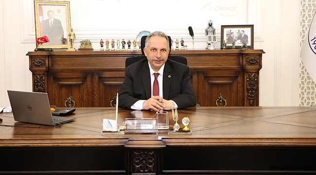 Kayseri Talas Belediye Başkanı Mustafa Yalçın'dan 'Uzaktan Eğitime'Tablet Desteği!