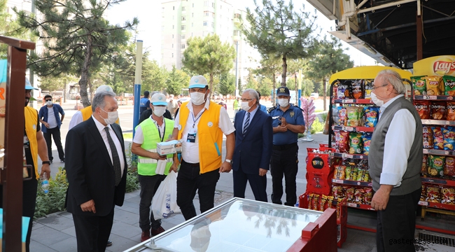 Kayseri Talas'ta 'Pandemi Gönüllüleri' Maske Dağıttı!