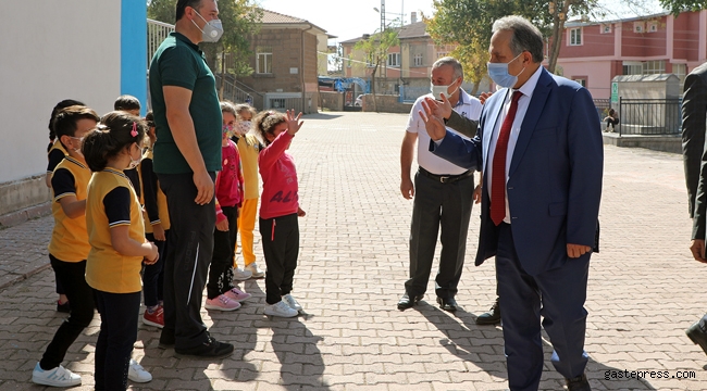 Kayseri Talas'da Başkan Yalçın'dan Başakpınar'daki Eğitime Bir Katkı Daha!