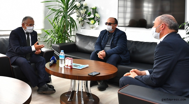 Başkan Büyükkılıç'ın Adresi Bu Kez Kayseri Özvatan ve Felahiye İlçeleri Oldu!