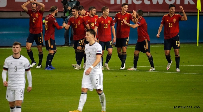 İspanya, Almanya'yı sahadan sildi ve gol şov yaptı!