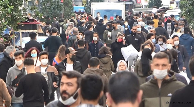 İstanbul İstiklal Caddesi'nde bugün ki korkutan kalabalık!  
