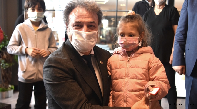 İzmir Bornova'da hedef: 200 aileye sıcak yuva!