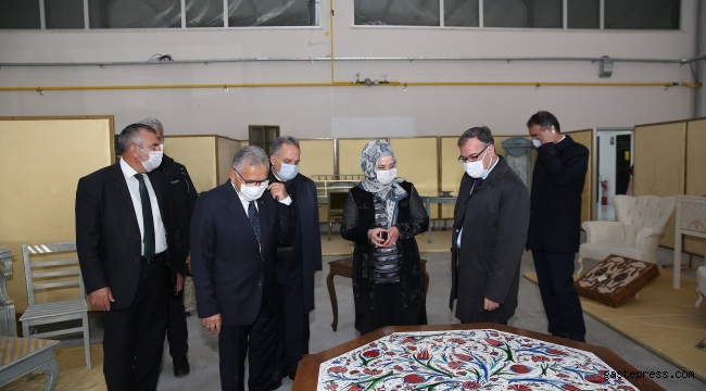 Kayseri Büyükşehir Belediye Başkanı Memduh Büyükkılıç, Kaymek Sanat Merkezi'nde!
