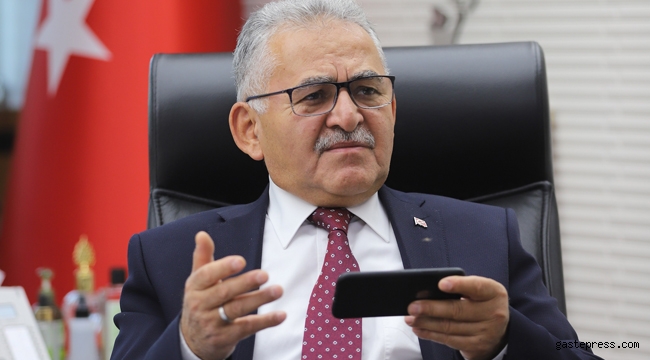 Kayseri İl Hıfzıssıhha Kurulu Toplantısı’na katılan Başkan Büyükkılıç, ulaşımla ilgili mesajlar verdi!