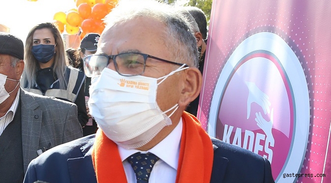 Memduh Başkan'dan Kadına Şiddete Karşı Kayseri'de Maskeli Destek; Sıfır Tolerans!