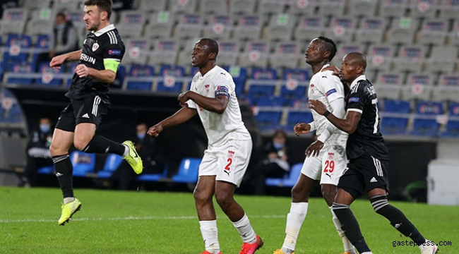 Sivasspor Yoluna Devam Ediyor, Karabağ - Sivasspor: 2-3