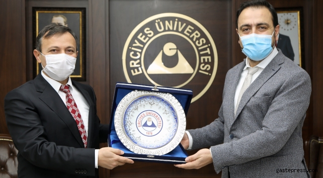 TÜSEB Başkanı Prof. Dr. Erhan Akdoğan, ERÜ’yü Ziyaret Etti