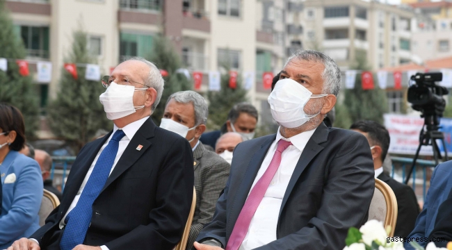 Zeydan Karalar, “Dar gelirli insanların olduğu mahallelere  daha yoğun hizmet verilecek.”