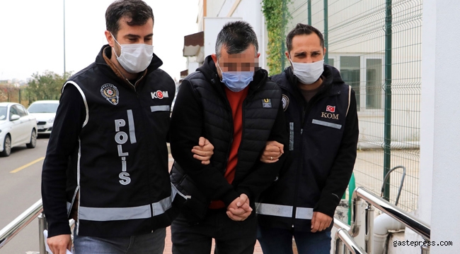 Adana'da arkadaşının altınlarını sahtesiyle değiştirdi!