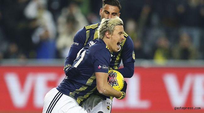 Alman Futbolcu Max Kruse&#039;den Fenerbahçe&#039;ye kötü haber!