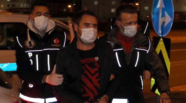 Cezaevi firarisi, otostop çektiği otomobilde yakalandı