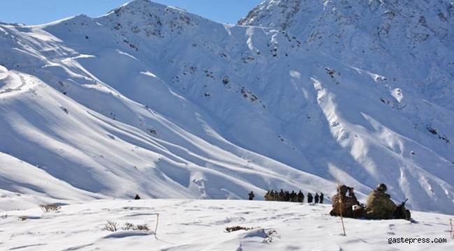 Hakkari'den bir acı haber daha geldi! Şehit sayımız 2'ye yükseldi!