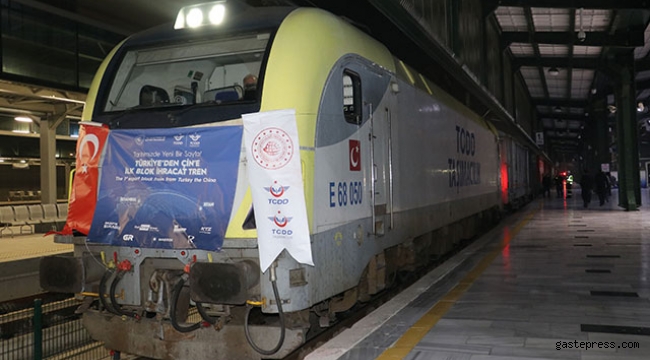 İstanbul'dan Çin'e hareket eden yük treni Ankara'da!