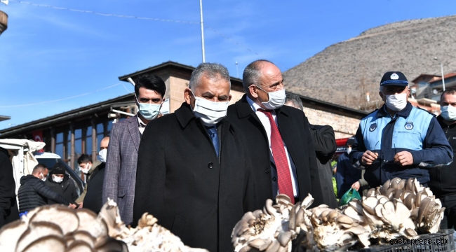 Kayseri Büyükşehir Belediye Başkanı Memduh Büyükkılıç Yahyalı İlçesini Ziyaret Etti!