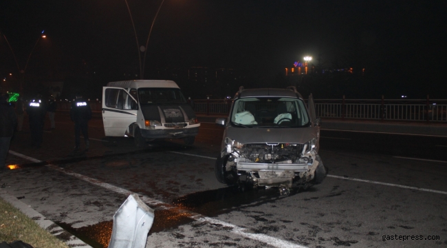 Kayseri’de 3 aracın karıştığı zincirleme kaza: 1 yaralı!