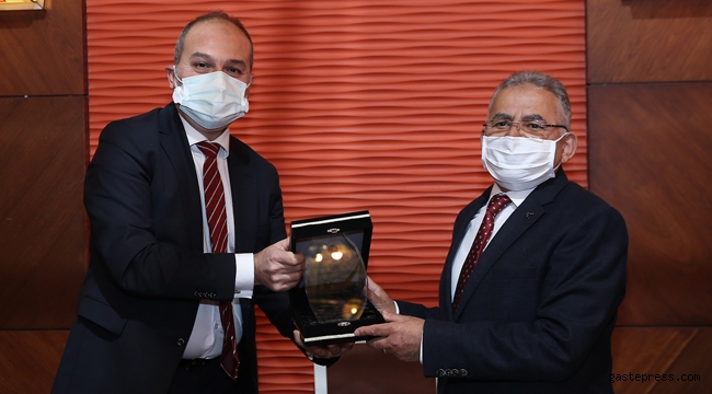 Kayseri'de Memduh Başkan; "Şehrimizi Tanıtmayı, Değerlerimizi Paylaşmayı Çok Önemsiyoruz"