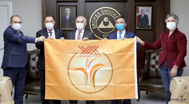 Kayseri Erciyes Üniversitesi'ne Turuncu Bayrak Belgesi Verildi!