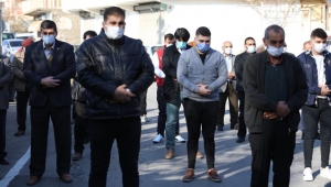 Kayseri Melikgazi Belediye Çalışanları Hayırsever Mehmet Yıldırım'ı Cenazesinde Yalnız Bırakmadı!