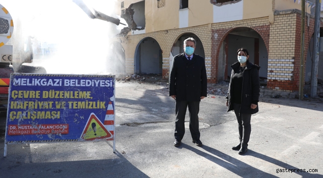Kayseri Melikgazi Yıldırımbeyazıt'ta Eski Binaların Yıkımı Devam Ediyor!