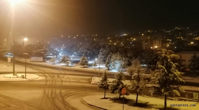 Kayseri'nin Hacılar ilçesine kar yağdı!