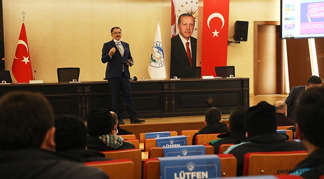 Kayseri Talas Belediyesi’nde kış çalışmalarında görev yapacak personele eğitim verildi!