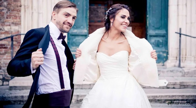 Şükran Ovalı, Caner Erkin'le yatak pozu görenleri 'yok artık' dedirtti!