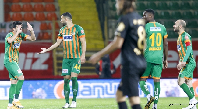 Alanyaspor gol yağmurunun yaşandığı maçta MKE Ankaragücü'nü devirdi!