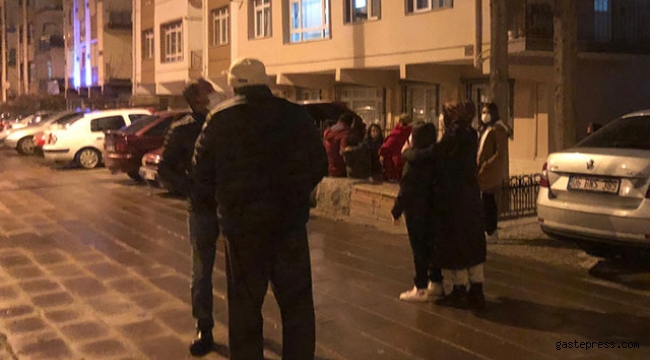 Ankara'da 4,5 büyüklüğünde korkutan deprem! 
