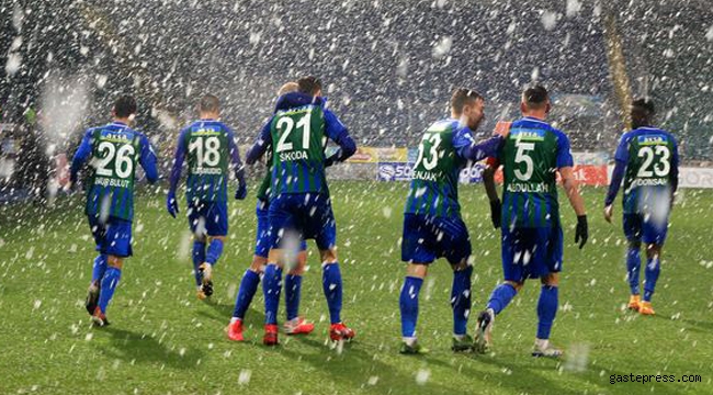 Çaykur Rizespor, net bir sonuçla Gaziantep'i puansız yolladı!