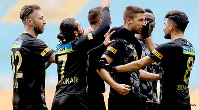 Gol düellosunda Göztepe, Konyaspor'u deplasmanda yendi!