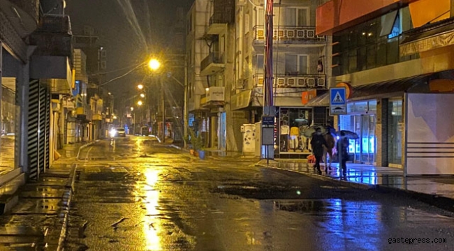 İzmir açıklarında 4.0 büyüklüğünde deprem!