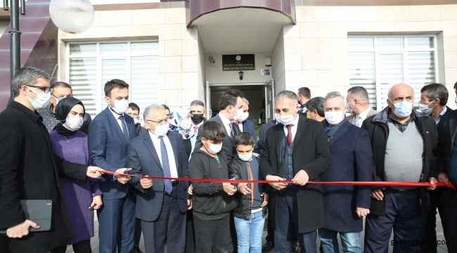 Kayseri Büyükşehir'den Sarıza Kütüphane!